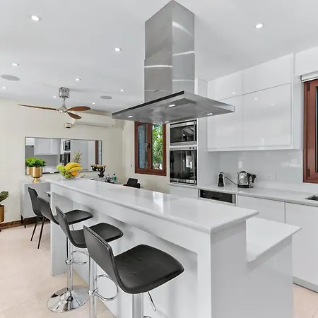 5 Bedroom Poseidon With Private Pool, Aphrodite Hills Villa Kouklia