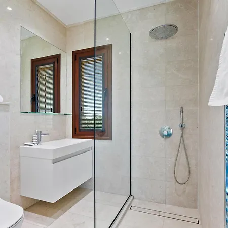 Villa 5 Bedroom Poseidon With Private Pool, Aphrodite Hills Kouklia