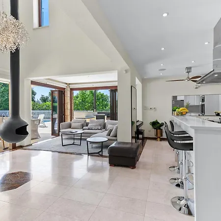 5 Bedroom Poseidon With Private Pool, Aphrodite Hills * كوكليا
