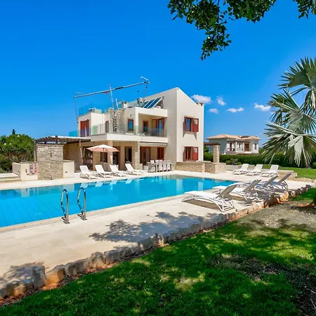 5 Bedroom Poseidon With Private Pool, Aphrodite Hills Villa Kouklia